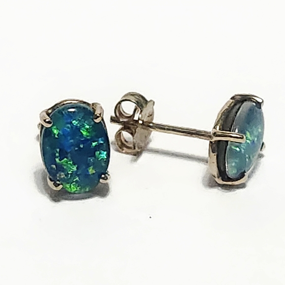 Opal Gold Stud Oval Solitaire Earrings Cabochon 8x6 mm - Picture 6 of 14